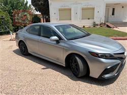 تۆیۆتا کامری